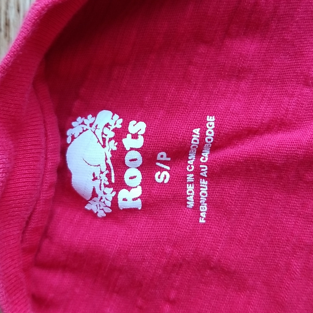 (S) Roots Made in Canada 100% Cotton T-Shirt Canadian July 1st Canada Day Maple - Picture 3 of 9